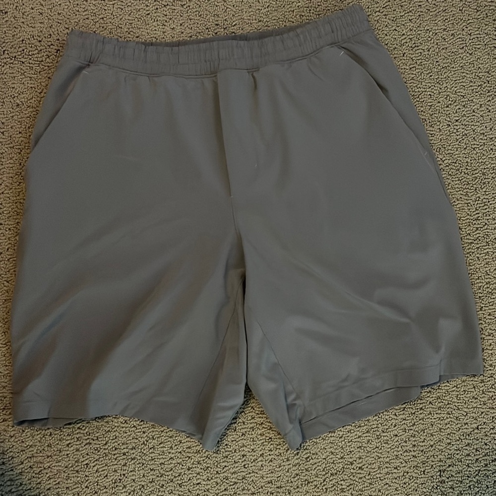 Lululemon pace breaker 9 inch with liner